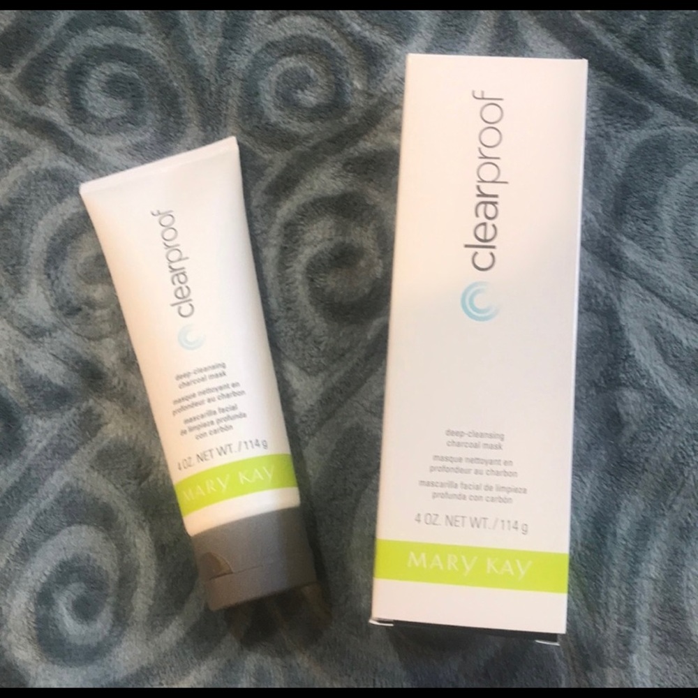 Mary Kay Deep-Cleansing Charcoal Mask